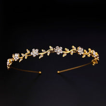 Load image into Gallery viewer, Wedding tiaras with shining rhinestones