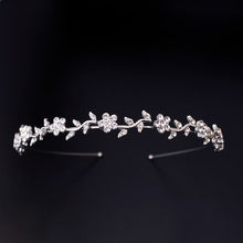 Load image into Gallery viewer, Wedding tiaras with shining rhinestones