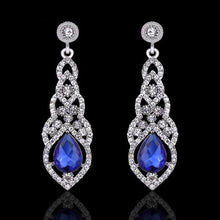 Load image into Gallery viewer, Crystal drop earrings