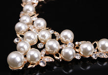Load image into Gallery viewer, Elegant pearl bridal jewelry set