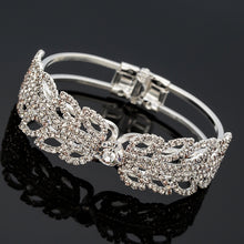Load image into Gallery viewer, Crystal bracelet for brides