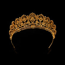 Load image into Gallery viewer, Royal like a Queen - Multiple colour wedding crown/ tiara