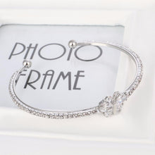 Load image into Gallery viewer, Butterfly bracelet for brides