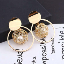 Load image into Gallery viewer, Stud earrings for brides