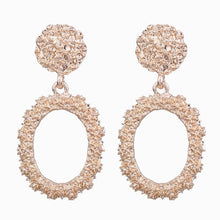 Load image into Gallery viewer, Stud earrings for brides