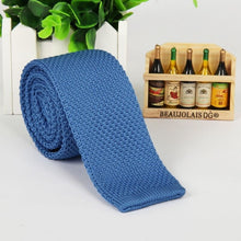 Load image into Gallery viewer, 5.5 cm knit skinny tie