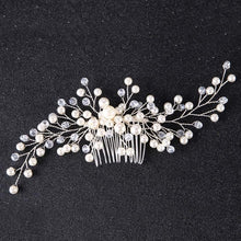 Load image into Gallery viewer, Floral crystal hair accessories with comb