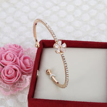 Load image into Gallery viewer, Butterfly bracelet for brides