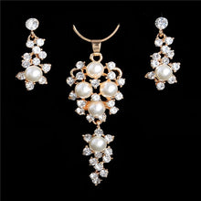 Load image into Gallery viewer, Elegant pearl bridal jewelry set