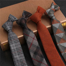 Load image into Gallery viewer, Cotton 2.4'' skinny plaid solid cashmere tie