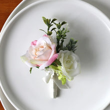 Load image into Gallery viewer, Wedding Boutonniere/Corsages