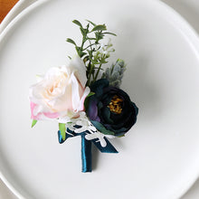 Load image into Gallery viewer, Wedding Boutonniere/Corsages