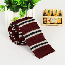 Load image into Gallery viewer, 5.5 cm knit skinny tie